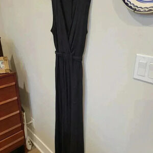 Alfani Black Maxi Dress in Medium cross over neck  sleeveless chic look